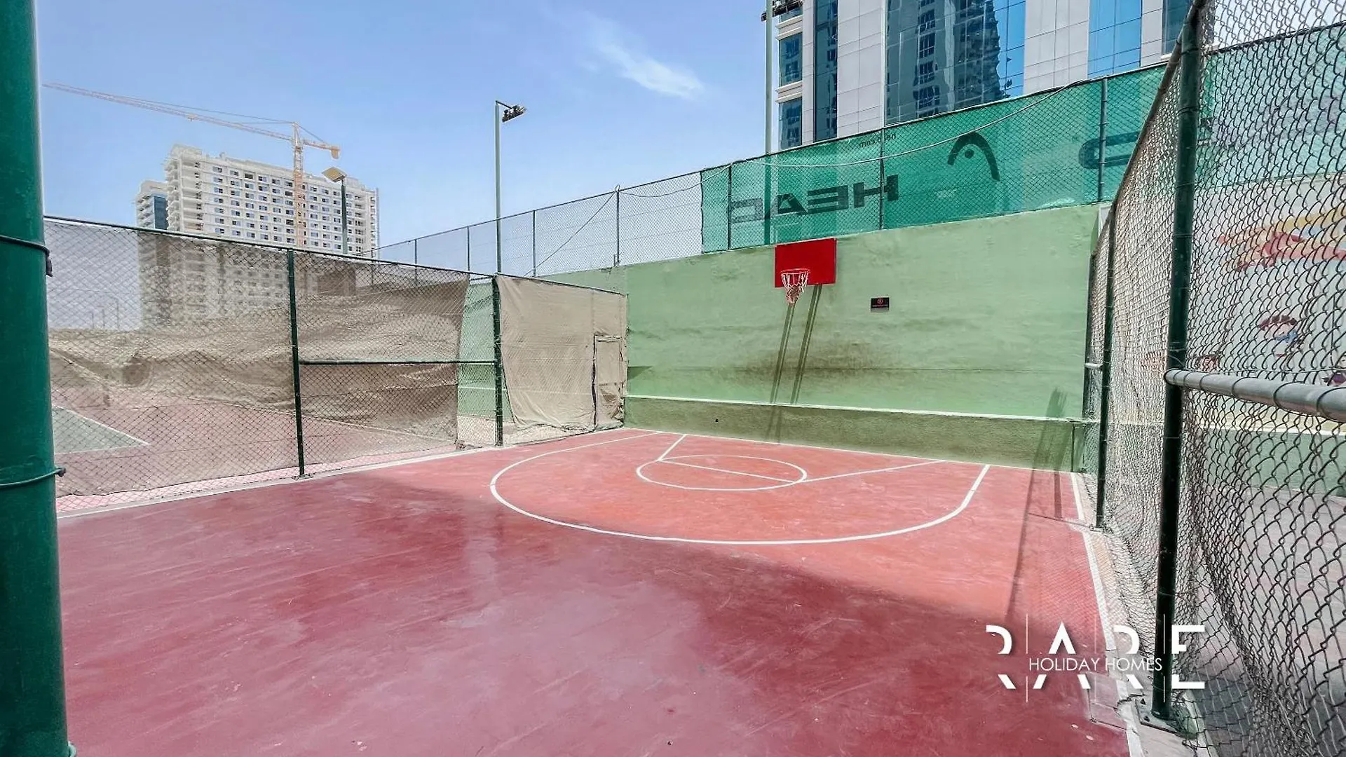 아파트 Rare Holiday Homes - Near City Center Ma'Eisem - Pool View - Crescent Tower A - R706 - Impz 두바이
