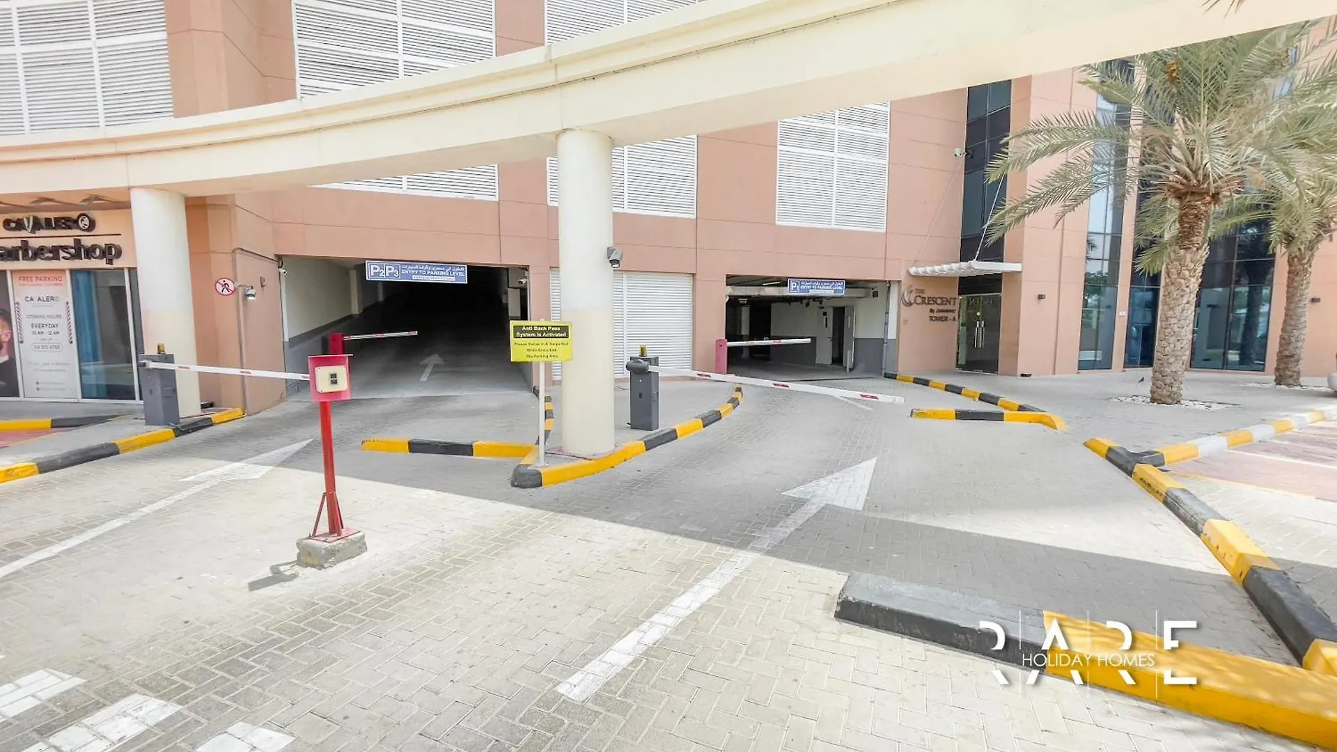 Rare Holiday Homes - Near City Center Ma'Eisem - Pool View - Crescent Tower A - R706 - Impz Dubai 0*,  United Arab Emirates