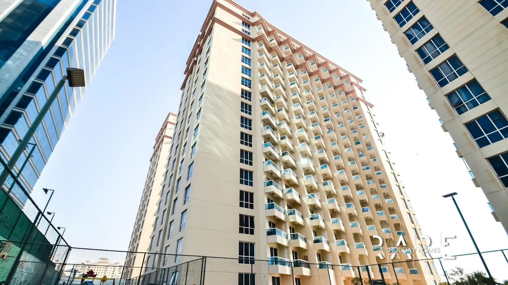 Apartment Rare Holiday Homes - Near City Center Ma'Eisem - Pool View - Crescent Tower A - R706 - Impz Dubai United Arab Emirates