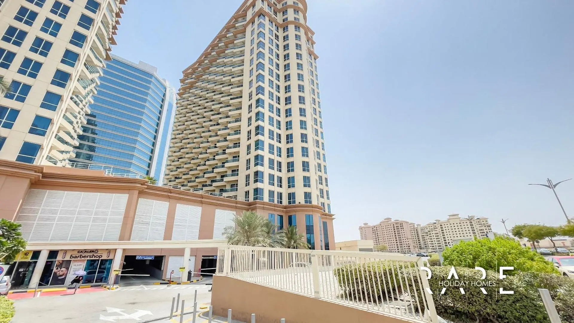 Rare Holiday Homes - Near City Center Ma'Eisem - Pool View - Crescent Tower A - R706 - Impz Dubai