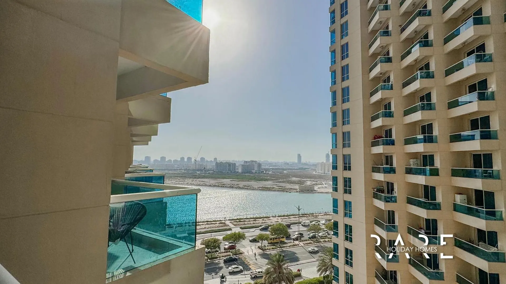 Rare Holiday Homes - Near City Center Ma'Eisem - Pool View - Crescent Tower A - R706 - Impz Dubai