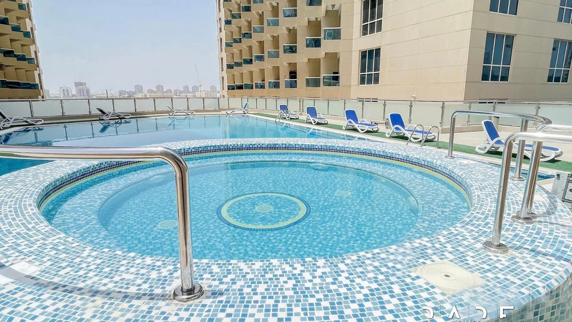 Rare Holiday Homes - Near City Center Ma'Eisem - Pool View - Crescent Tower A - R706 - Impz Dubai Emirati Arabi Uniti